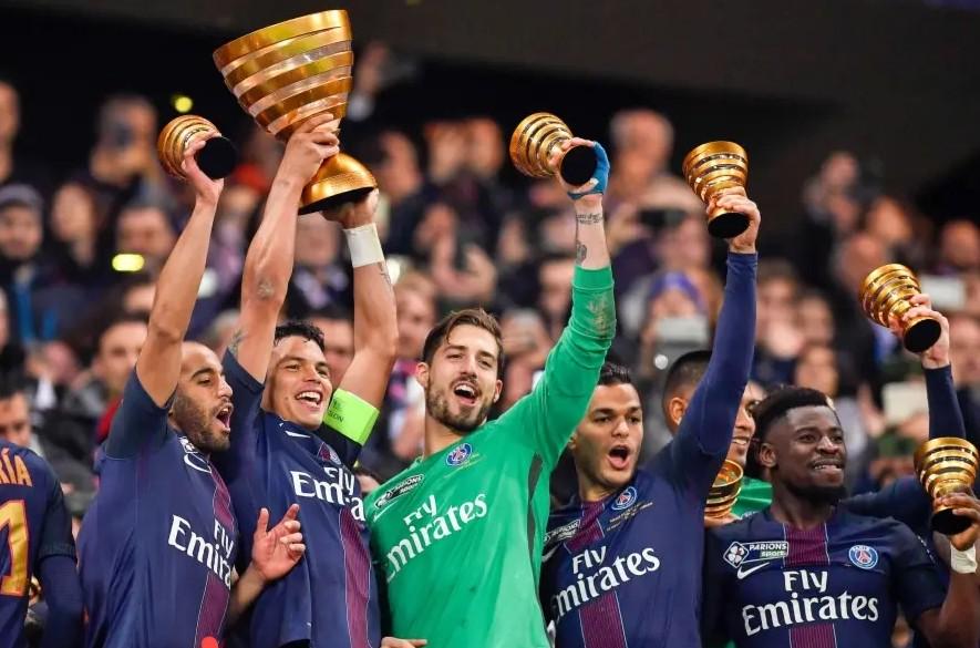 我有很多想, 球场, 有在联赛和